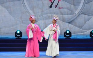 韩再芬黄梅戏大全视频女驸马，韩再芬黄梅戏经典唱段100首